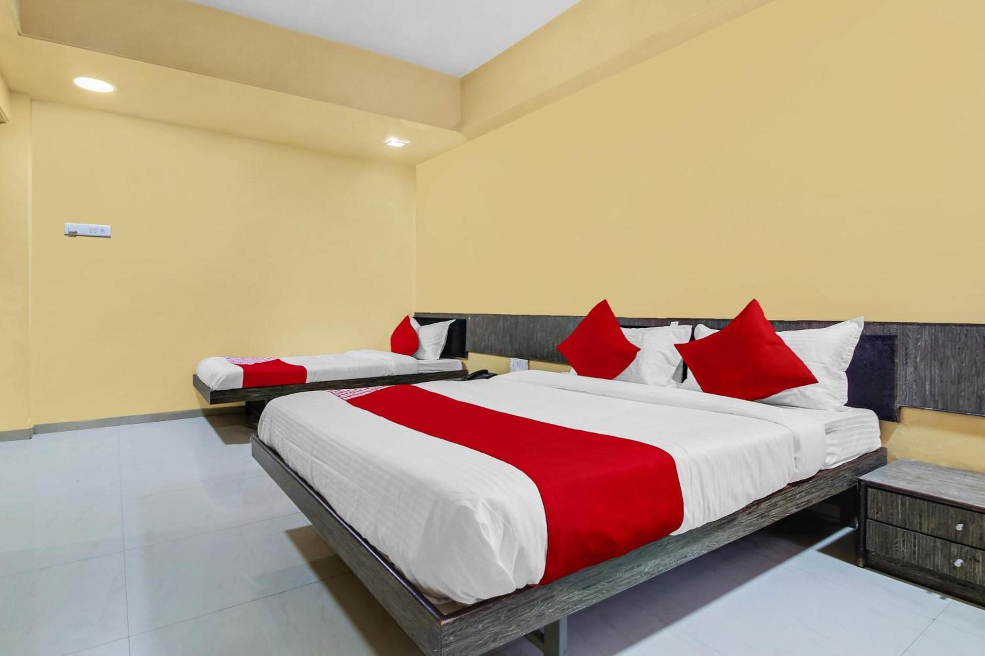 Hotel O Priyanka Residency 索拉普 外观 照片