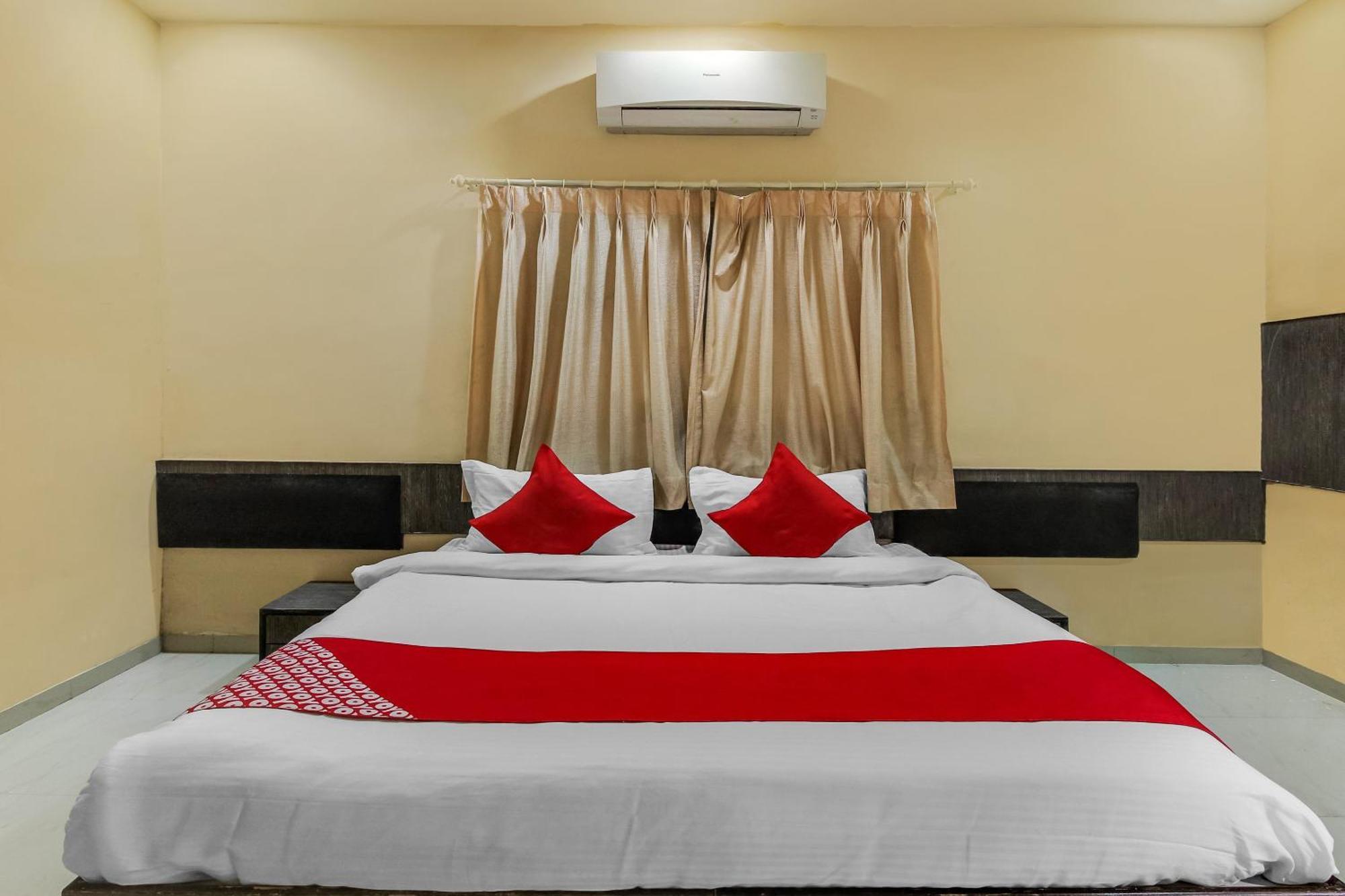 Hotel O Priyanka Residency 索拉普 外观 照片