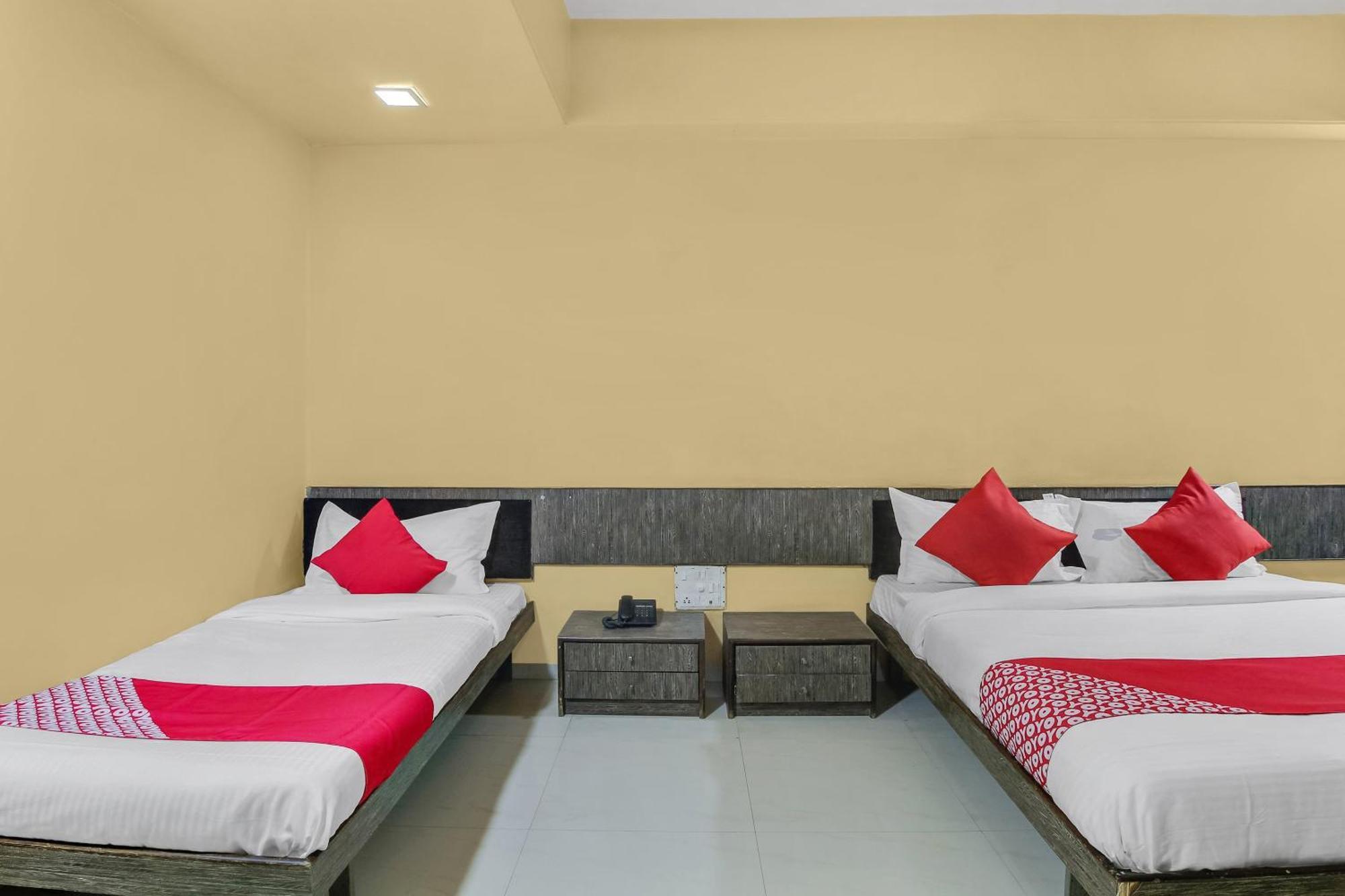 Hotel O Priyanka Residency 索拉普 外观 照片