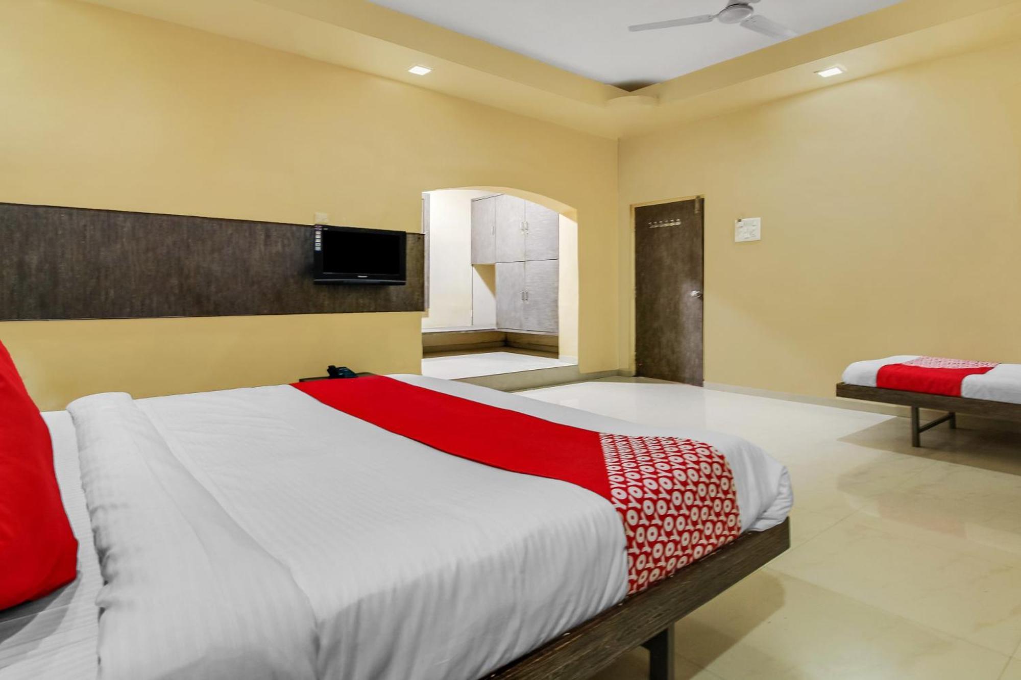 Hotel O Priyanka Residency 索拉普 外观 照片